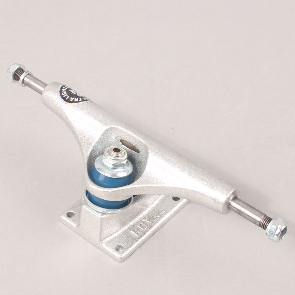 Royal New Geometry Ultra Light Trucks - Silver