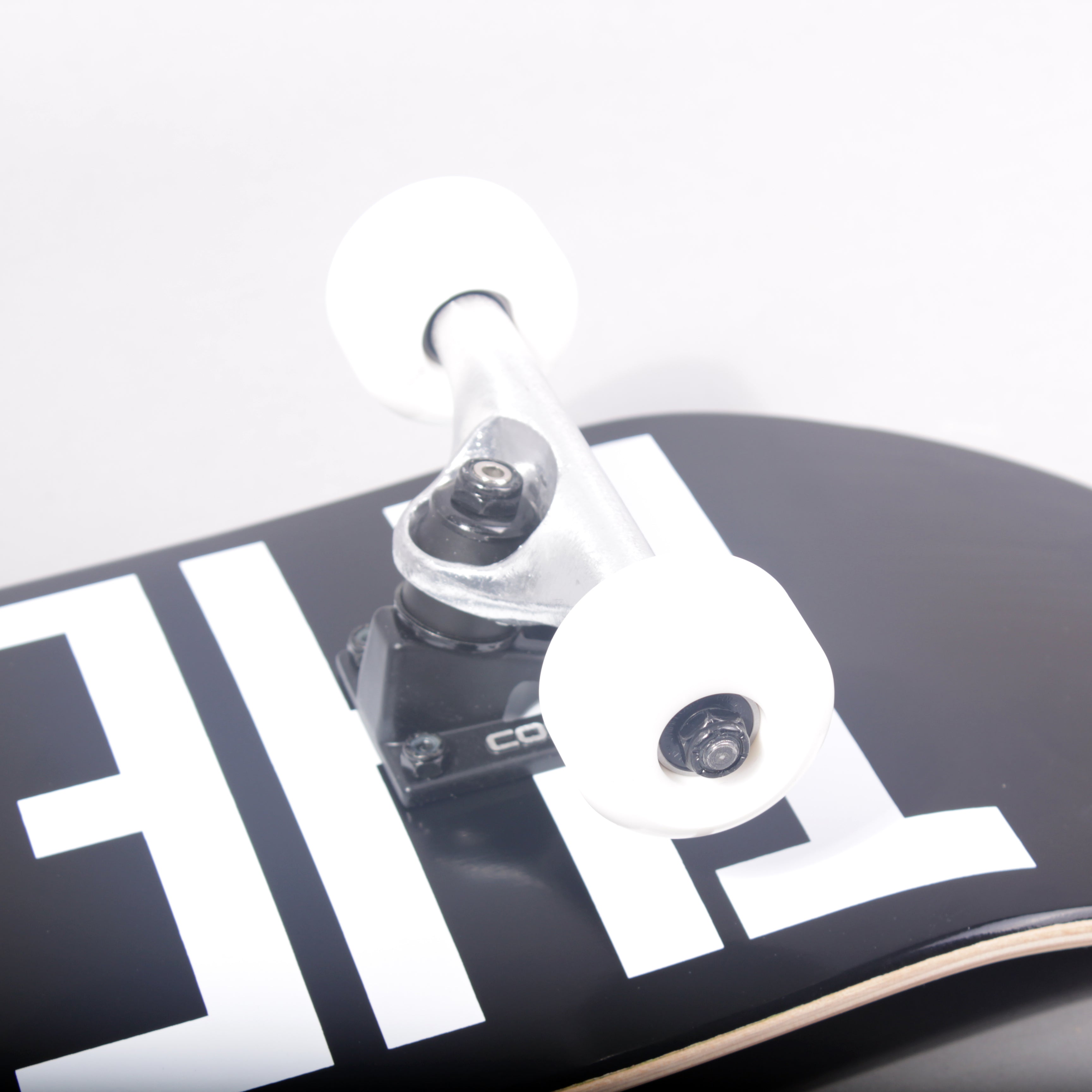 The Boss OG Logo 2009 Reissue Complete Skateboard