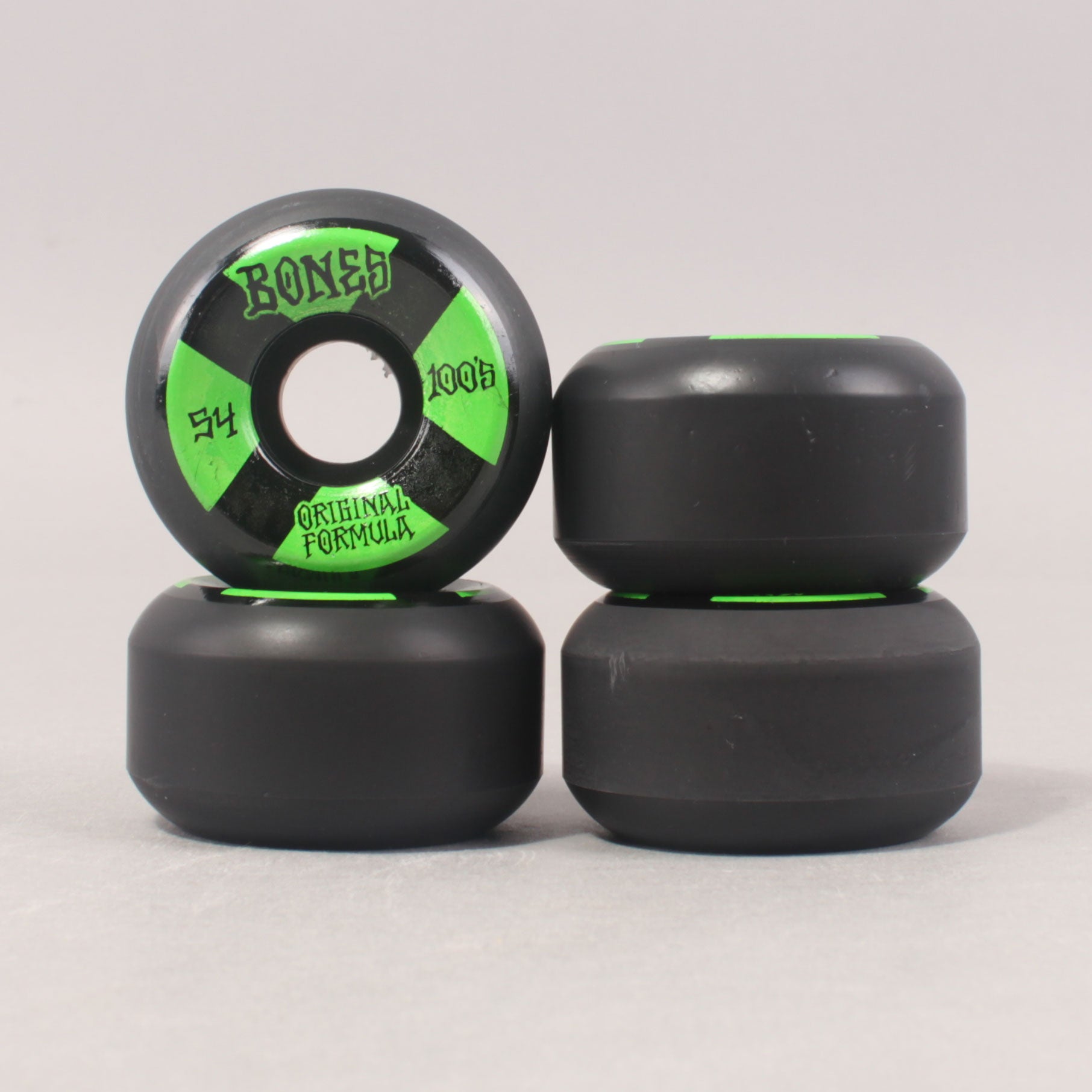 Bones OG Formula V5 Sidecut Black/Green Wheels 100A