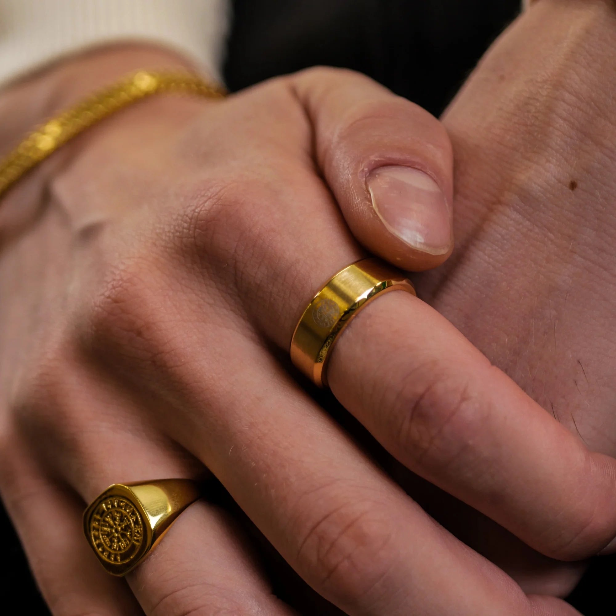 Northern Legacy Siempre Vegvisir Band - Guldtonet ring