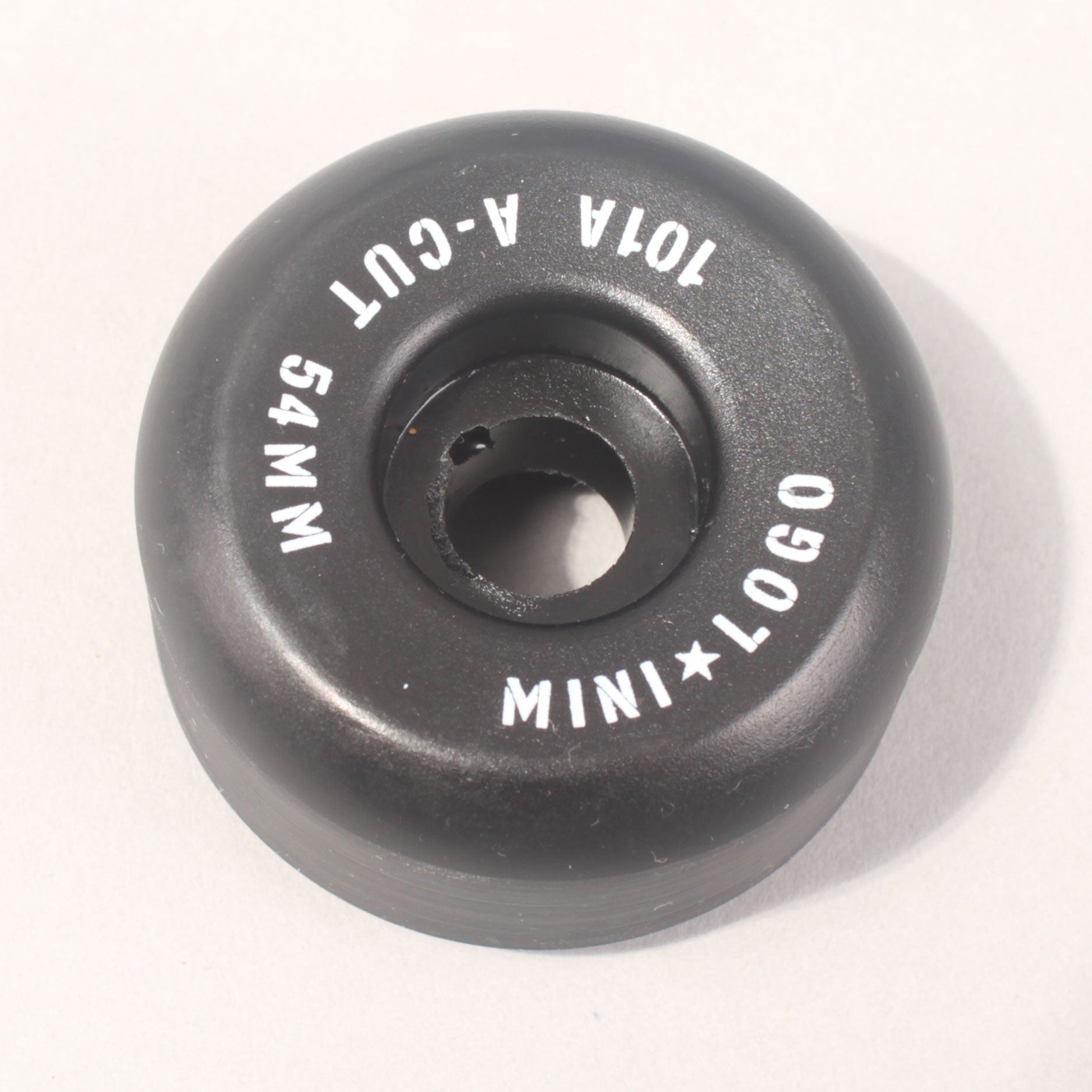 Mini Logo Skateboard Black Wheels A-Cut - 101A