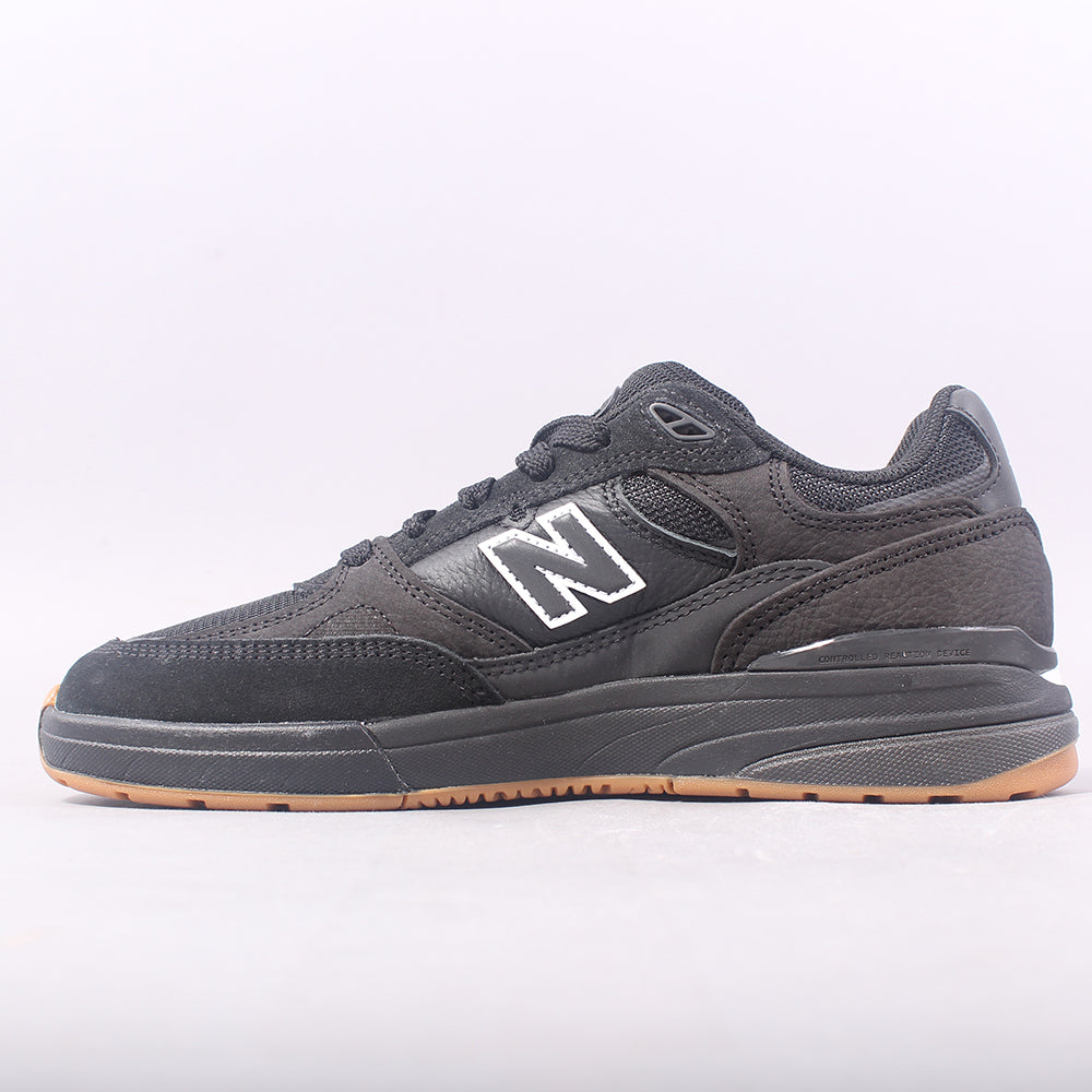 New Balance Numeric NM933 Reynolds  Pro -  Black / Black