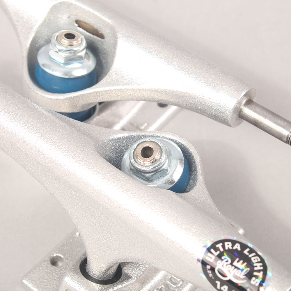 Royal New Geometry Ultra Light Trucks - Silver