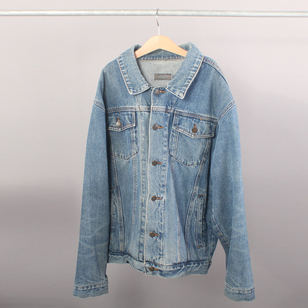 VINTAGE Denim Jacket